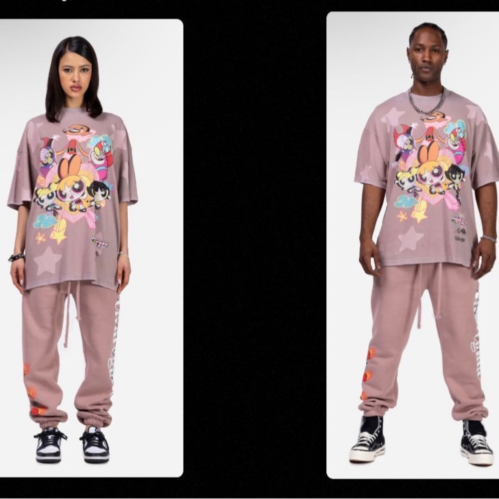 Civil regime pump cover. Powerpuff girls oversized tee in Vintage rose.